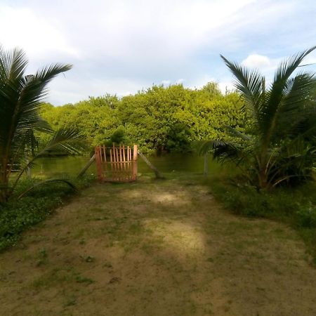 Aqua Front Yala Resort Kirinda  Dış mekan fotoğraf