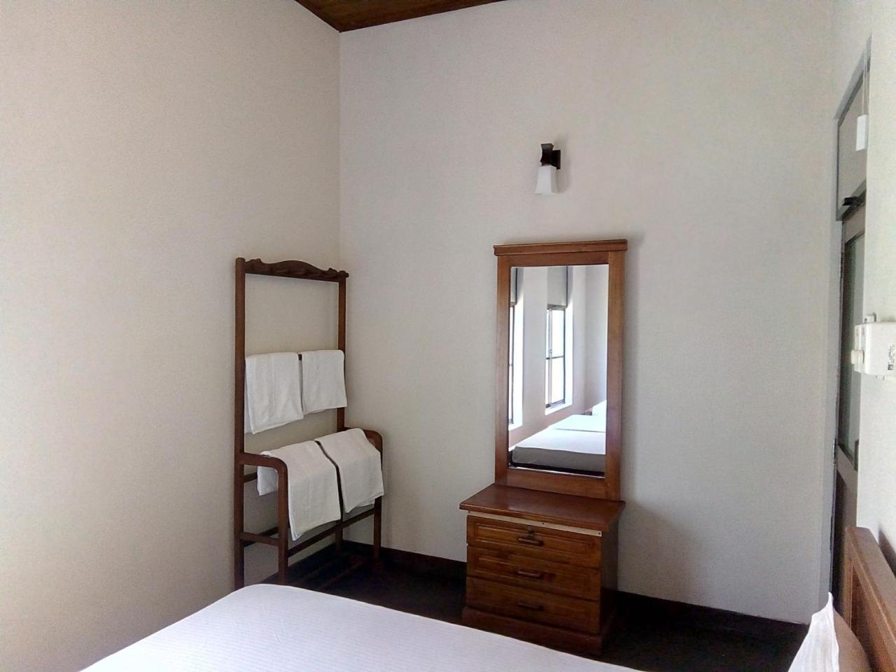 Aqua Front Yala Resort Kirinda  Dış mekan fotoğraf